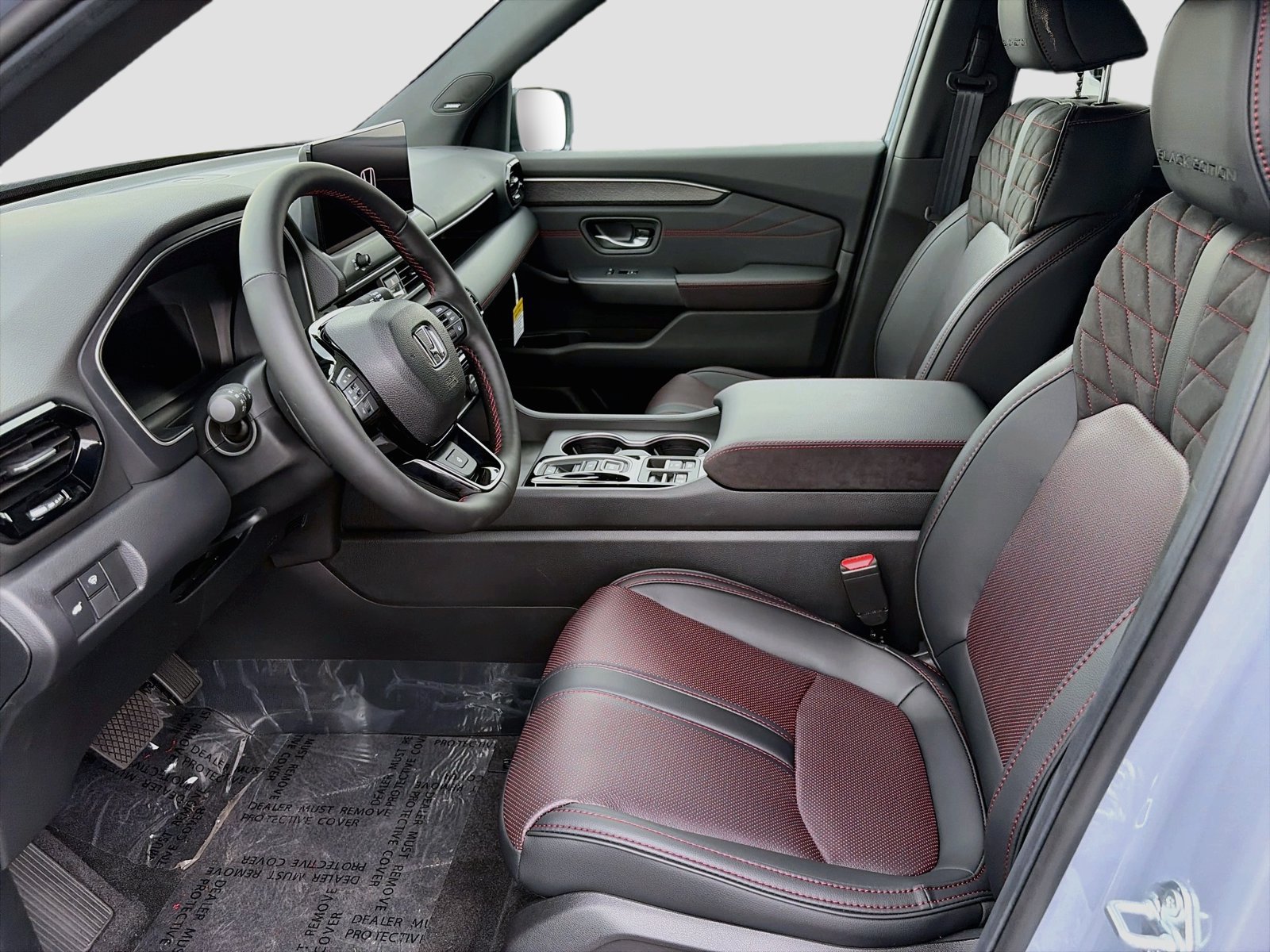 New 2026 Honda Pilot Black Edition image 4