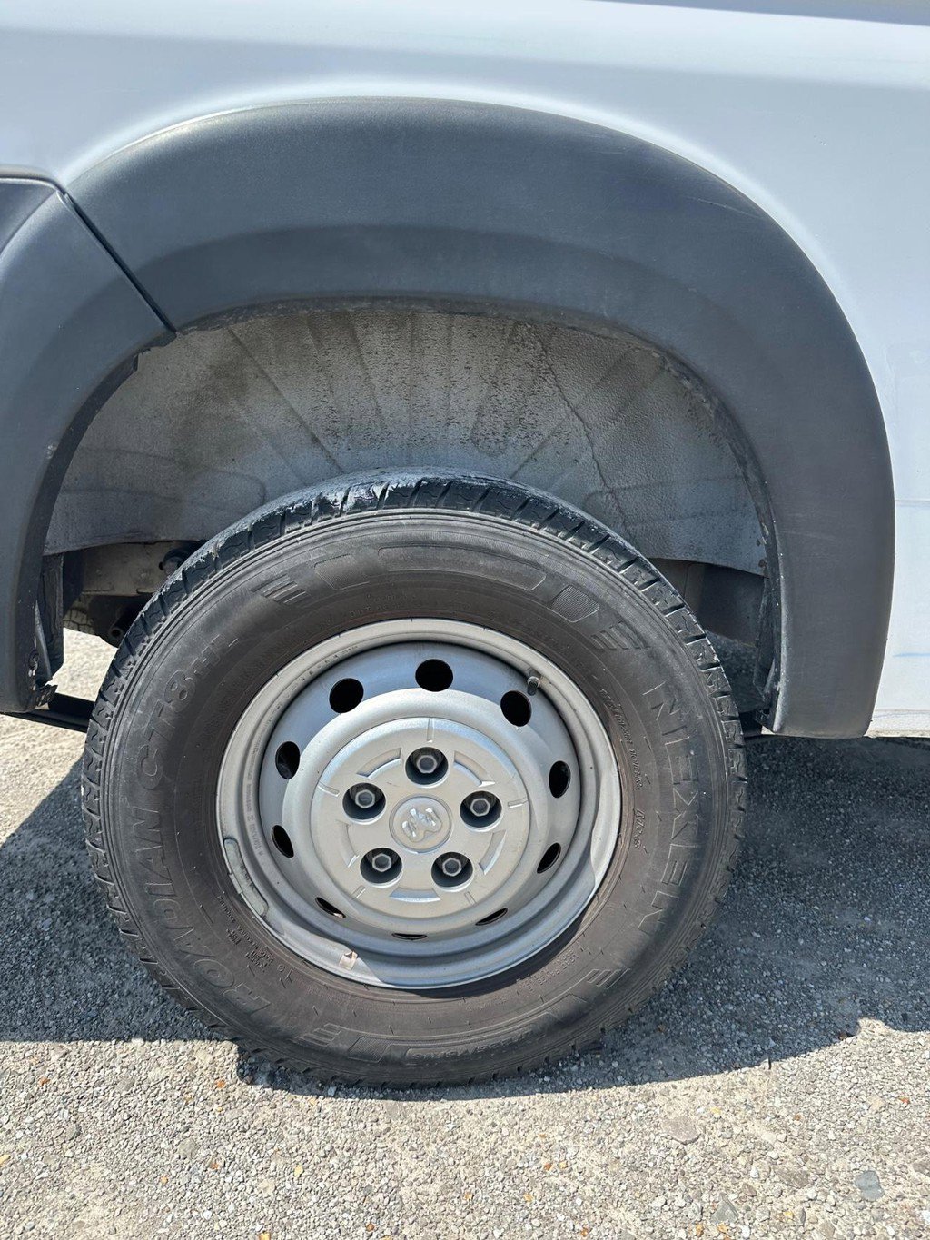 Used 2023 RAM ProMaster 2500 FWD image 12