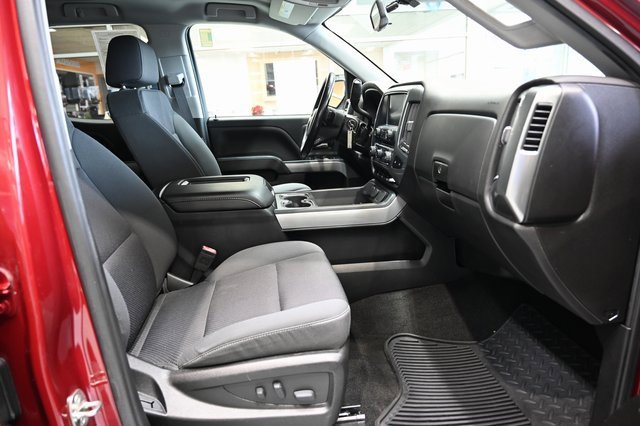 Used 2018 Chevrolet Silverado 1500 LT w/ All Star Edition image 11