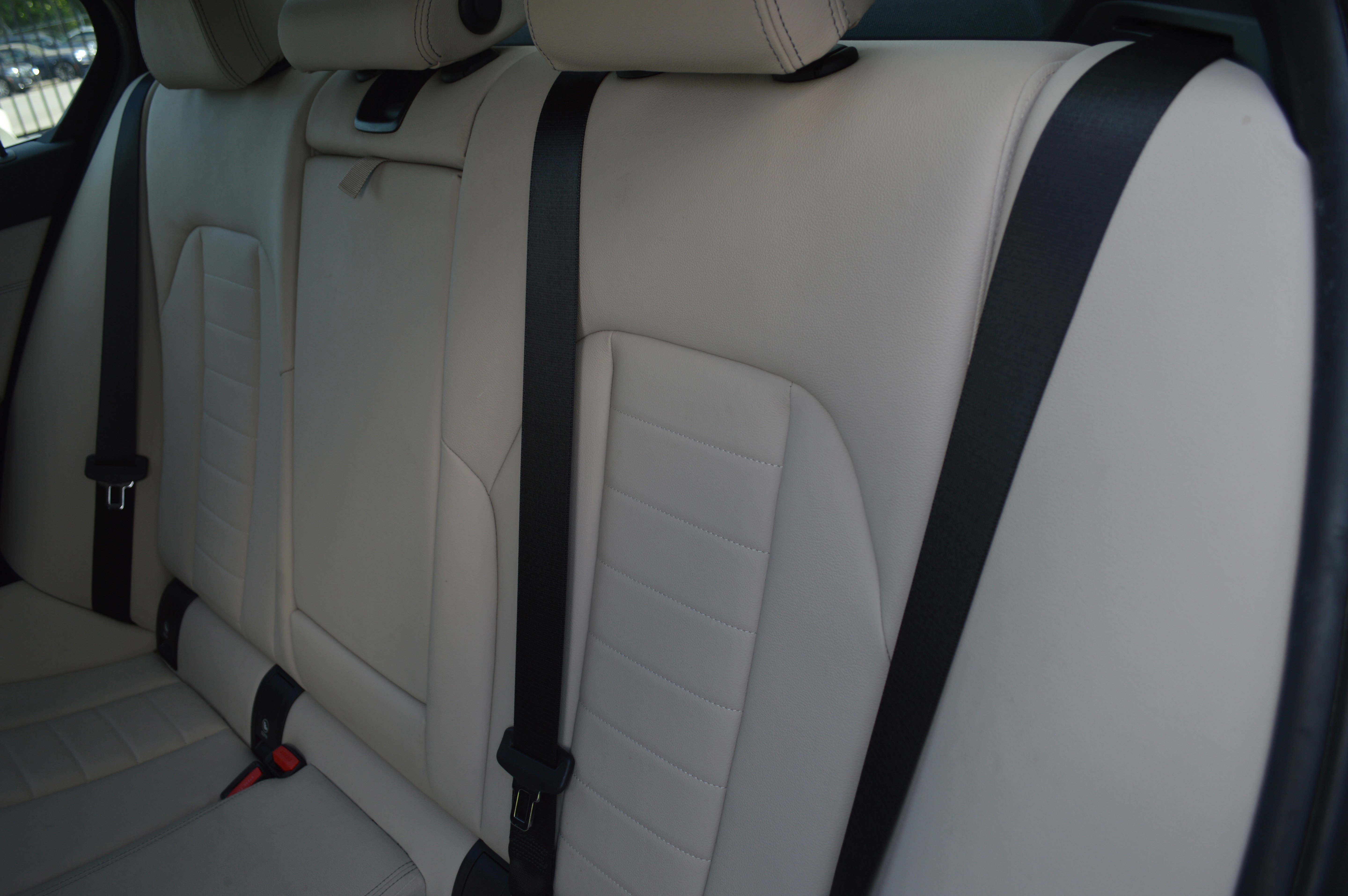Used 2019 BMW 330i Sedan w/ Premium Package image 29
