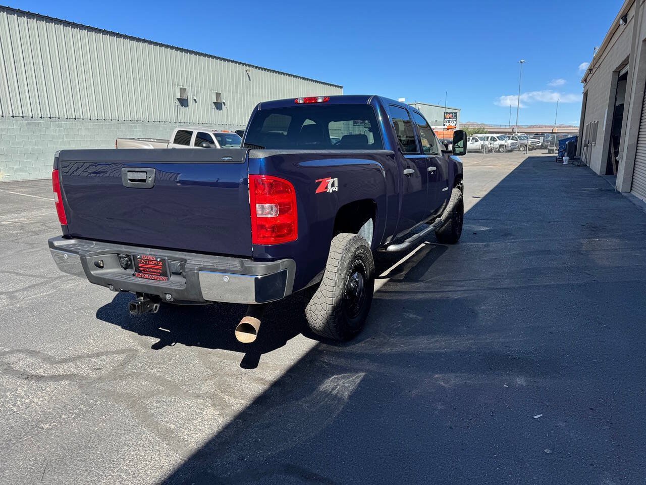 Used 2010 Chevrolet Silverado 2500 LT w/ Interior Plus Package AWD/4WD image 8