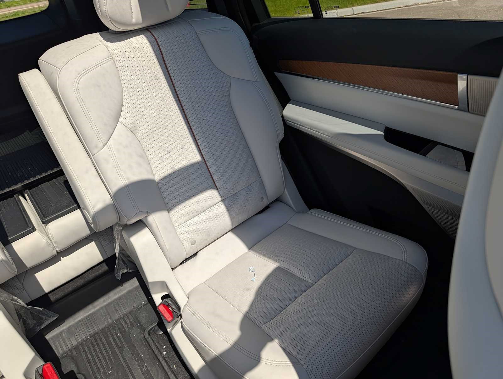 Used 2026 Cadillac Vistiq Sport w/ LPO, Floor Liner Package AWD/4WD image 16