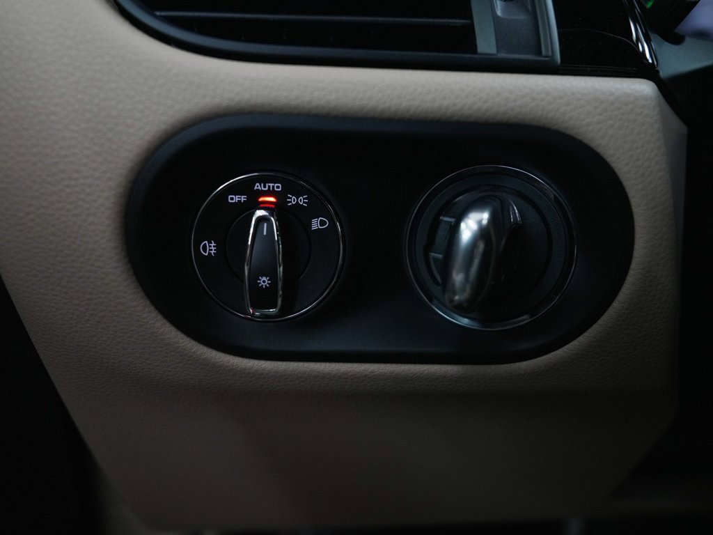 Used 2022 Porsche Macan S image 22