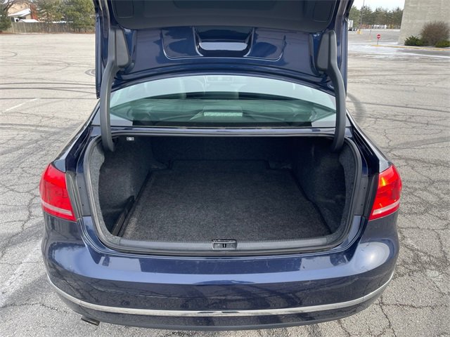 Used 2015 Volkswagen Passat 1.8T SE image 24