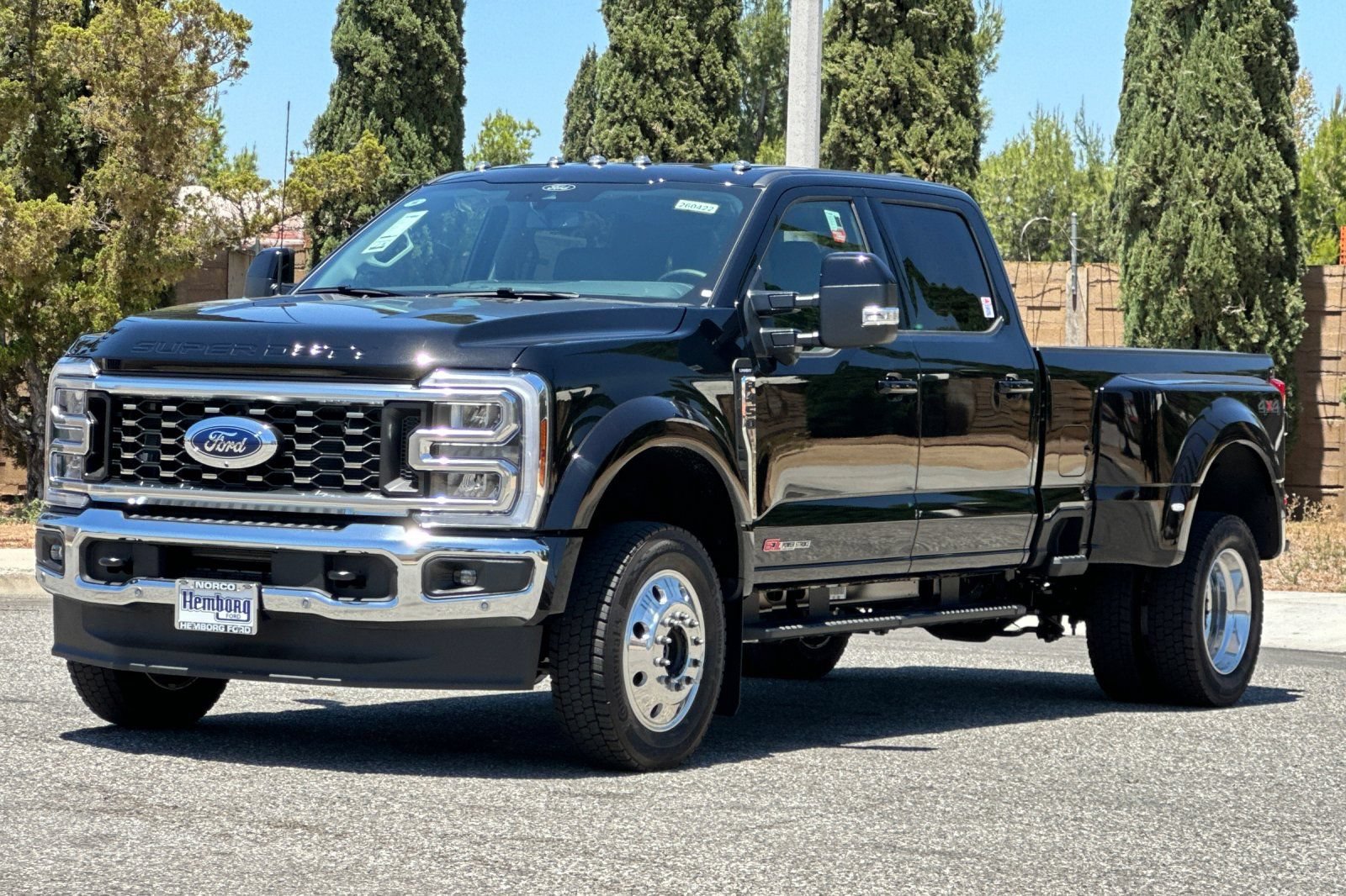 New 2026 Ford F450 Lariat w/ Lariat Premium Package AWD/4WD image 8