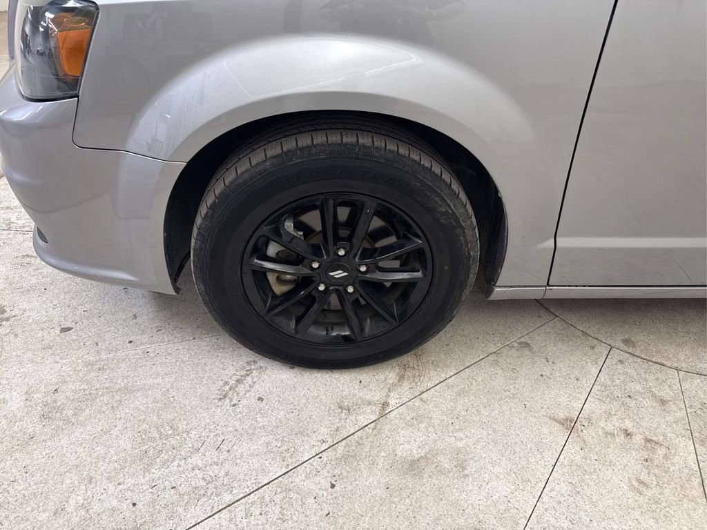 Used 2019 Dodge Grand Caravan GT image 16