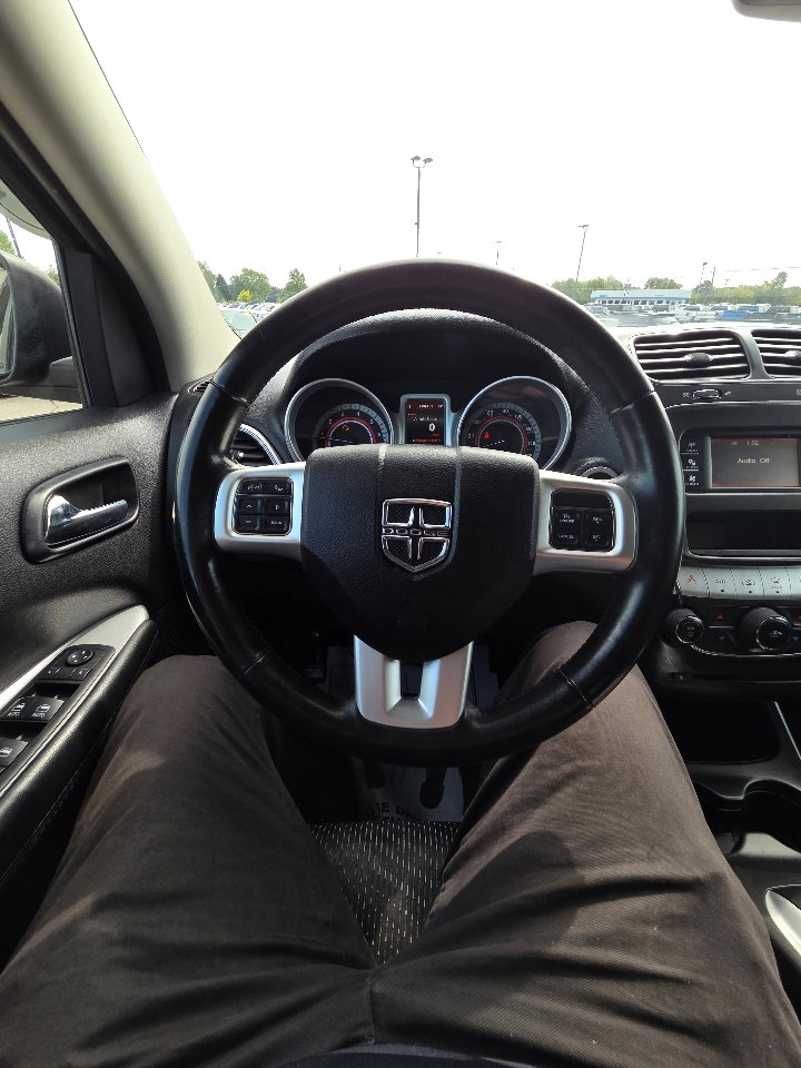 Used 2014 Dodge Journey SXT image 17
