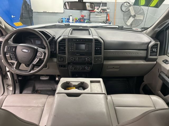 Used 2017 Ford F250 XL w/ Power Equipment Group image 9