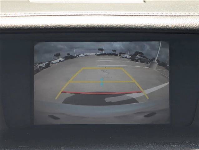 Used 2016 Lexus GS 200t w/ Preferred Accessory Package RWD image 10