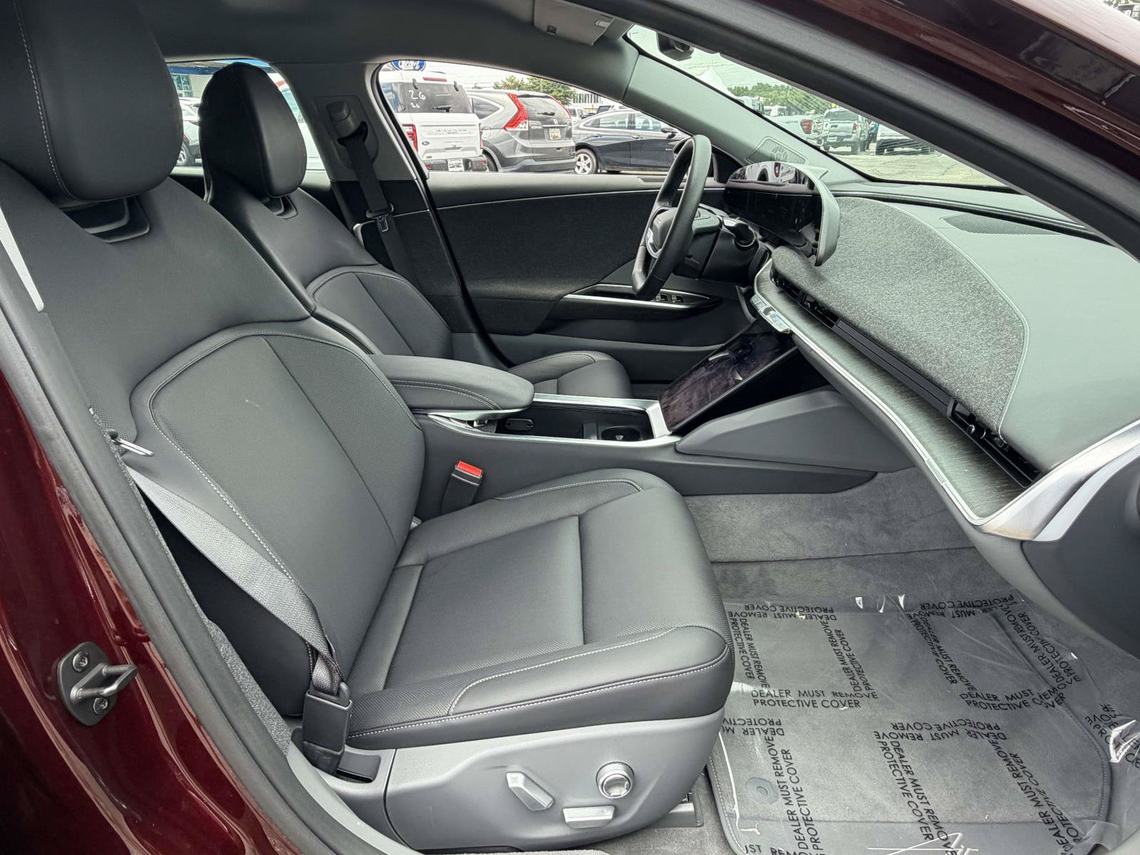Used 2025 Lucid Air Pure RWD image 27