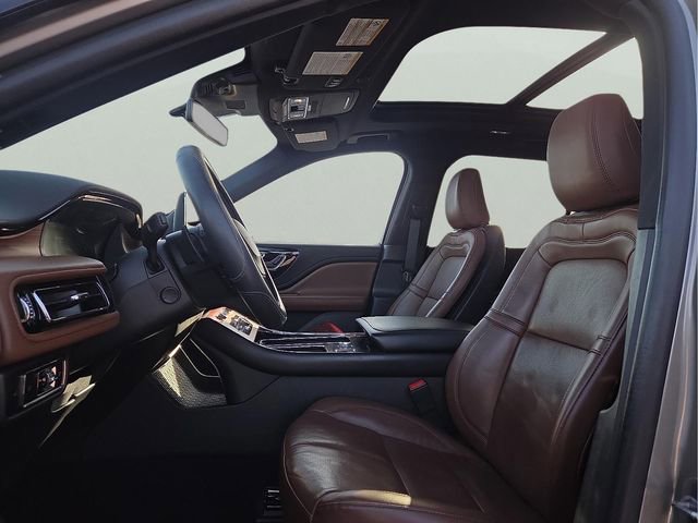 Used 2023 Lincoln Aviator Reserve w/ Equipment Group 201A image 11