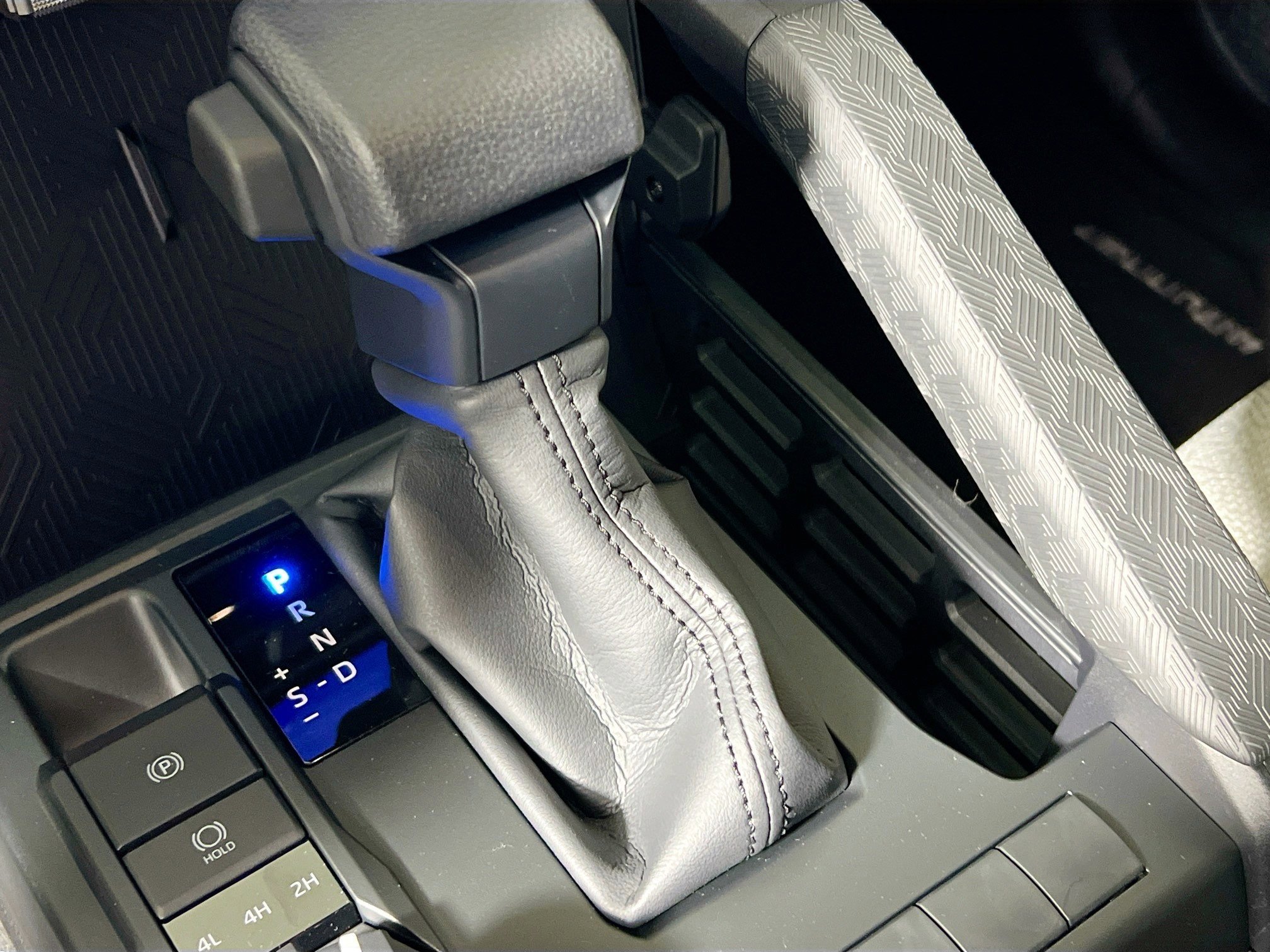 Used 2025 Toyota 4Runner SR5 image 25