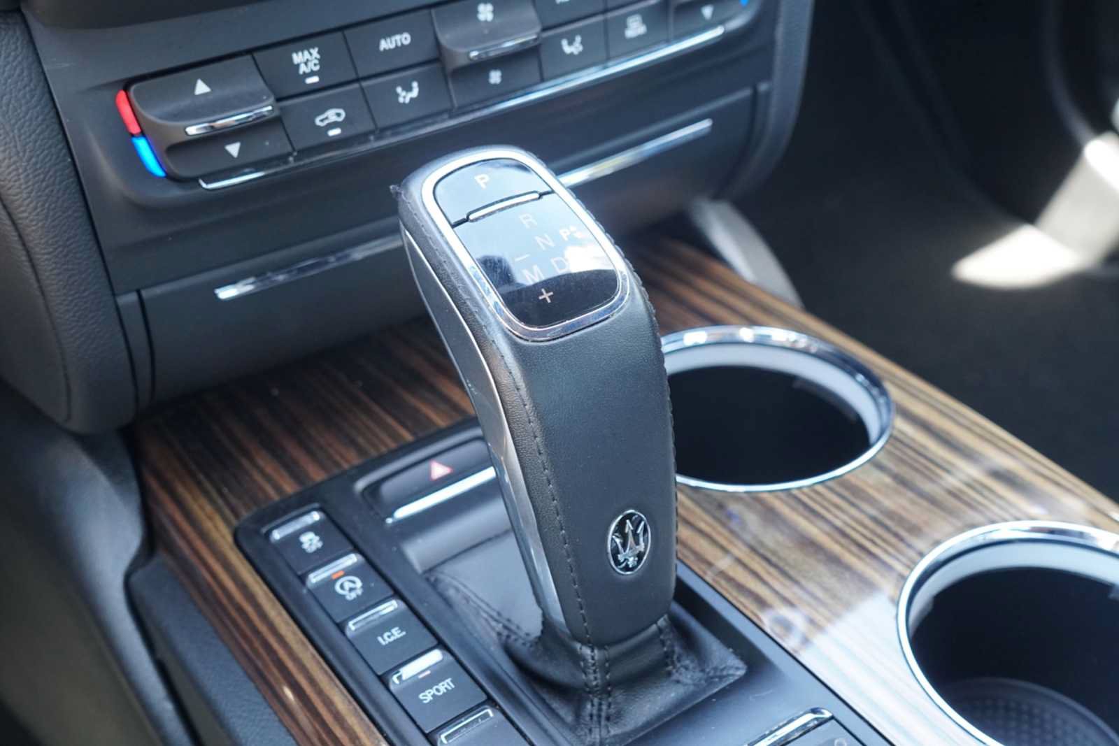 Used 2019 Maserati Ghibli S Q4 AWD/4WD image 12