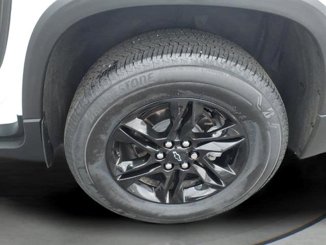 Certified 2023 Chevrolet Traverse LS w/ Midnight/Sport Edition FWD image 14