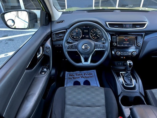 Used 2020 Nissan Rogue Sport SV image 33