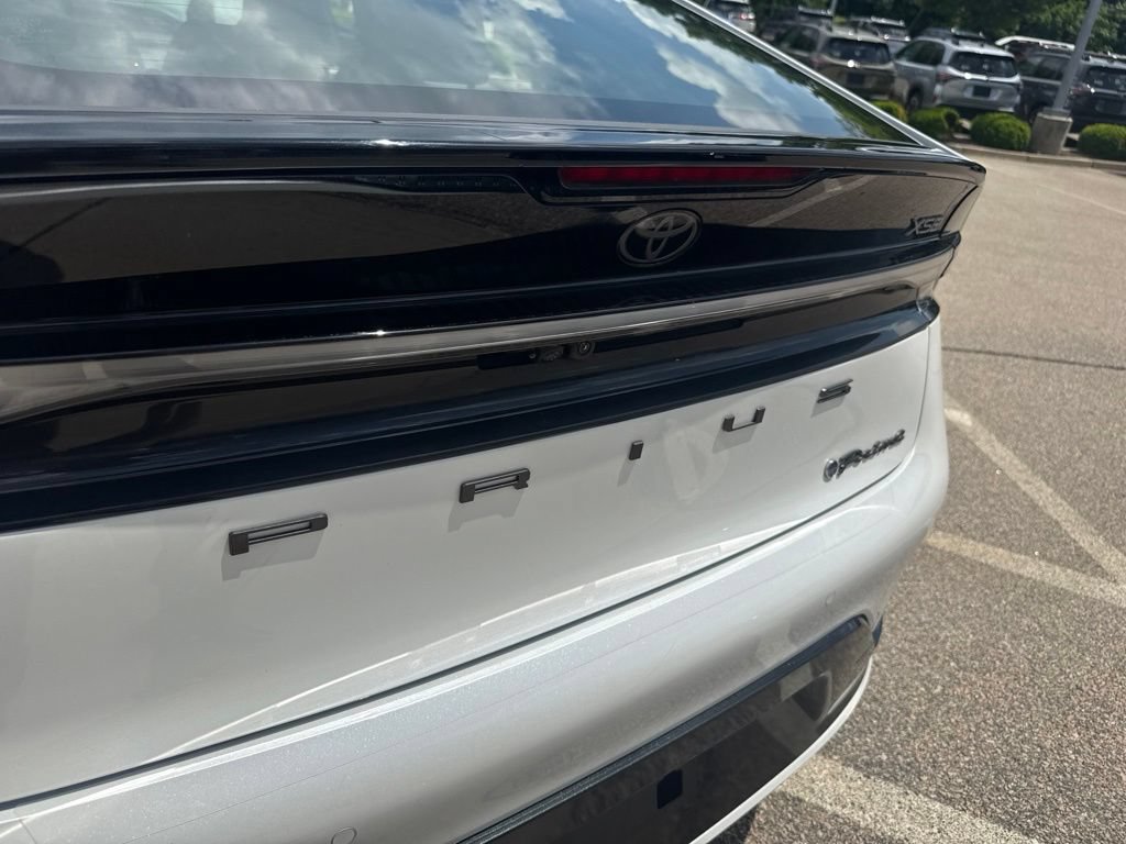 Used 2024 Toyota Prius Prime Premium w/ Advanced Technology Package FWD image 33