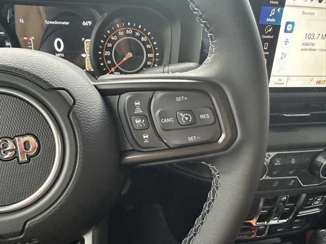 New 2025 Jeep Gladiator Willys image 26