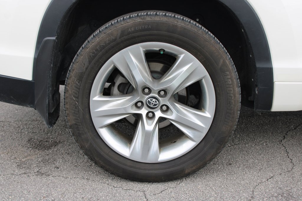 Used 2019 Toyota Highlander Limited image 37