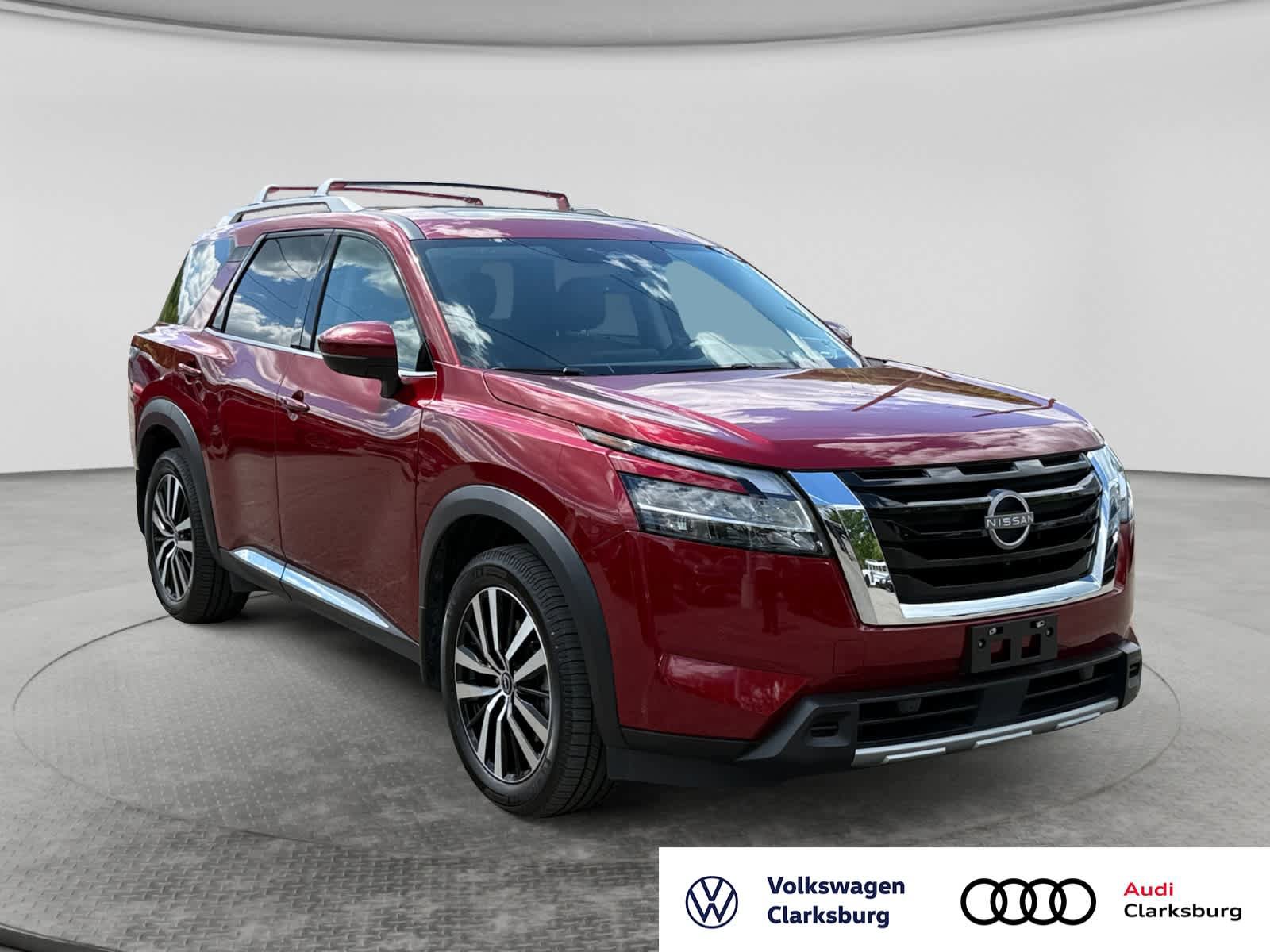 Used 2023 Nissan Pathfinder Platinum AWD/4WD image 3