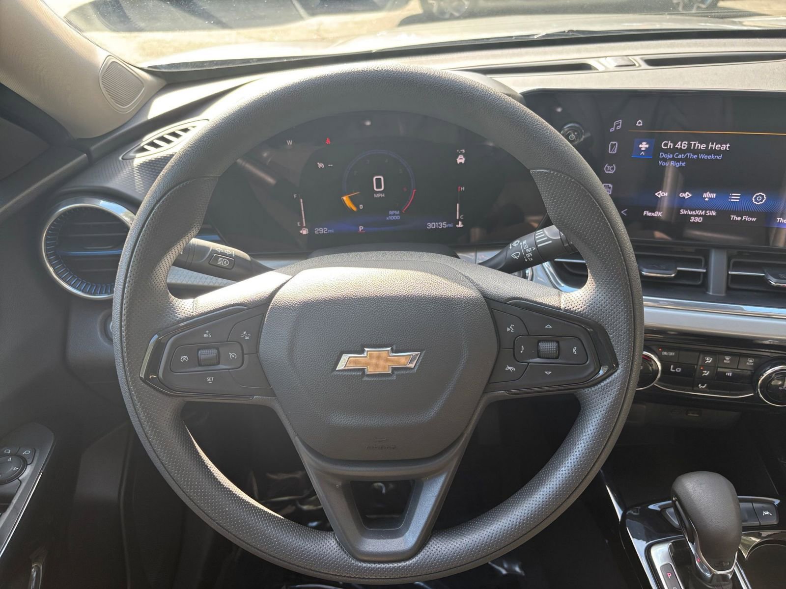 Used 2025 Chevrolet Trax LT image 29