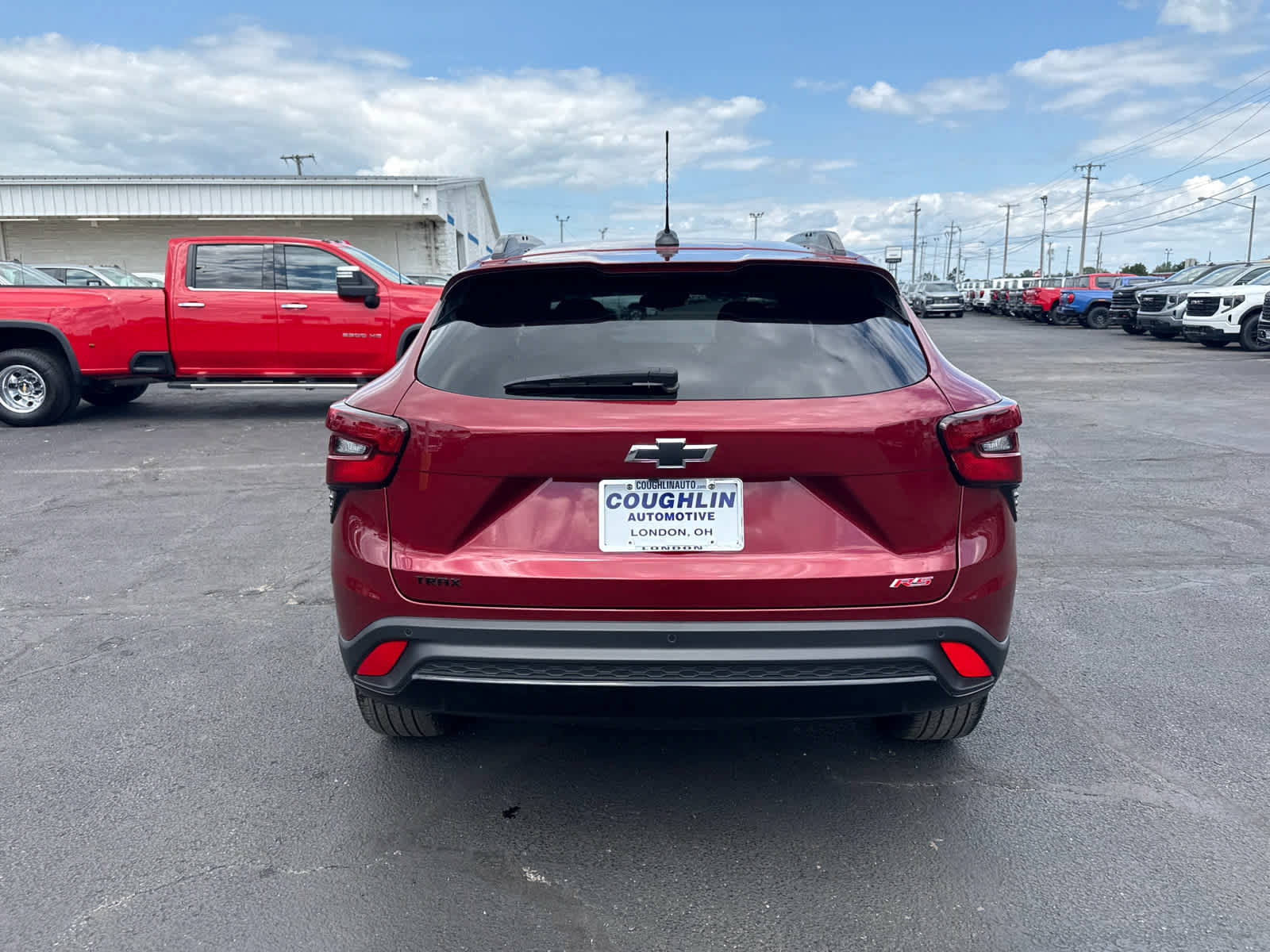 Certified 2025 Chevrolet Trax RS FWD image 4