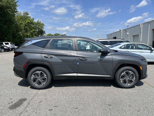New 2026 Hyundai Tucson Blue SE AWD/4WD image 2