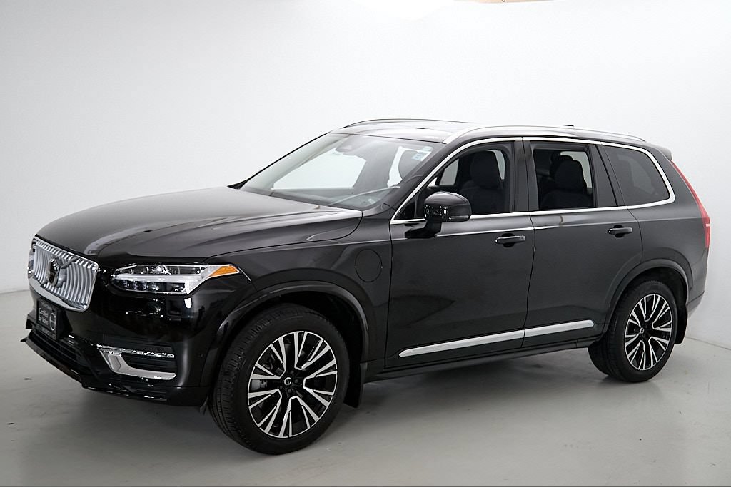 Certified 2024 Volvo XC90 T8 Plus AWD/4WD image 6