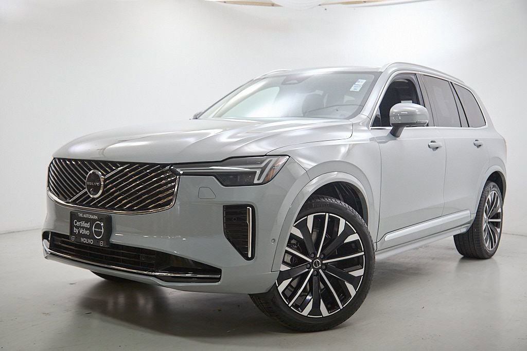 Used 2025 Volvo XC90 B6 Plus image 2