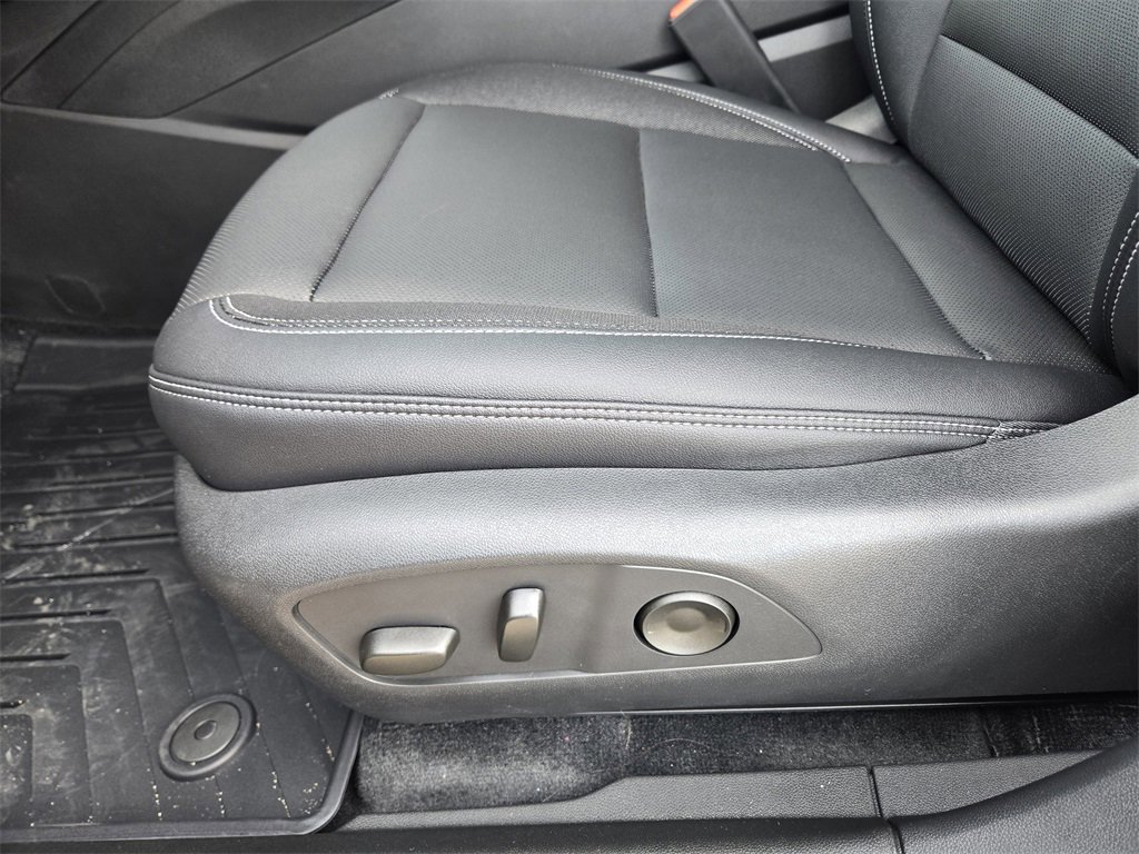 New 2025 Chevrolet Blazer EV LT image 13