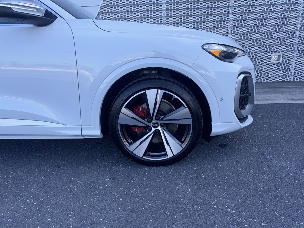 New 2025 Audi SQ5 Premium Plus image 3