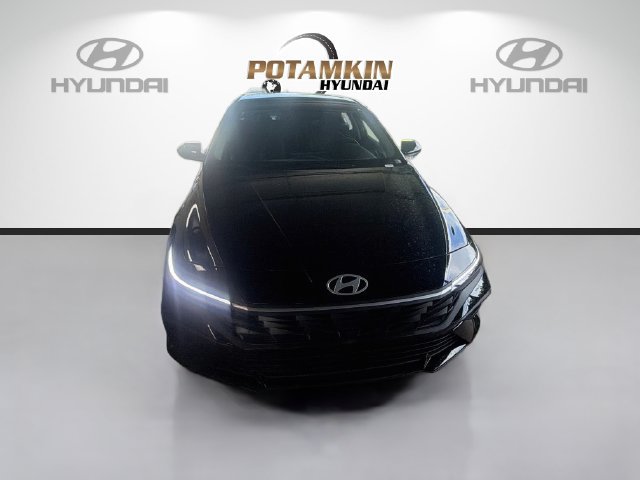 New 2026 Hyundai Elantra SE FWD image 2