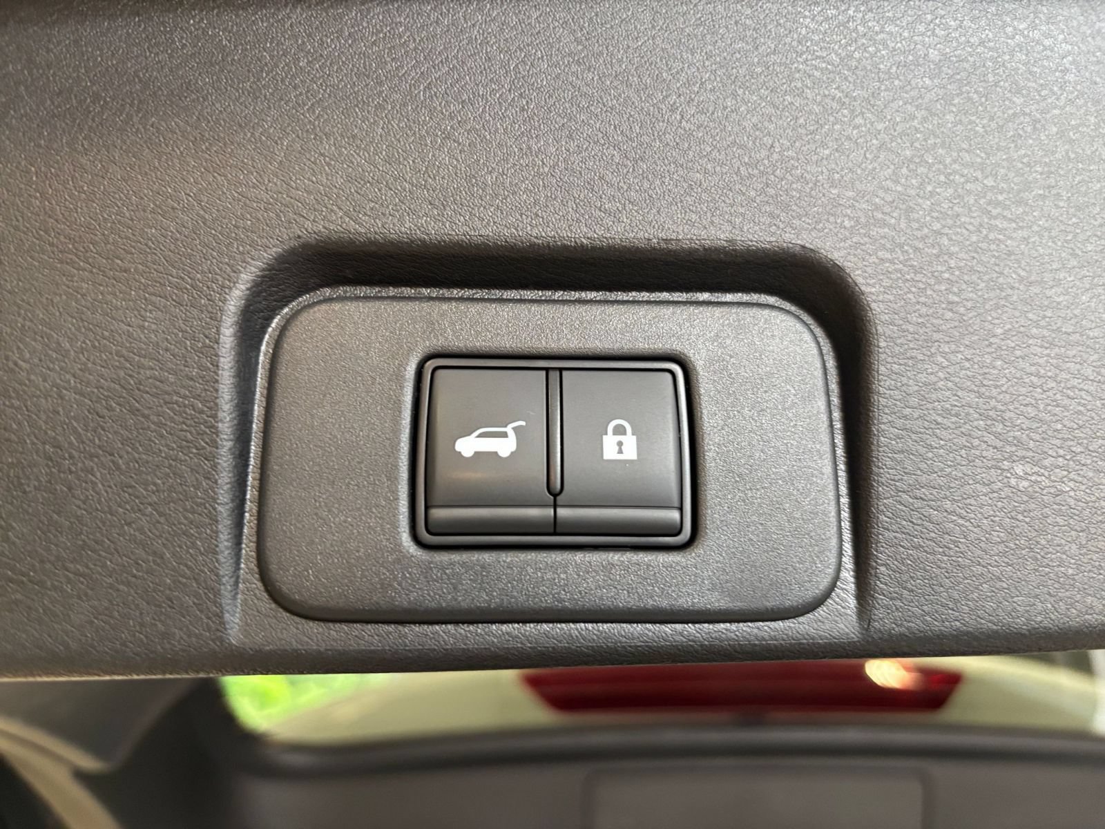Used 2026 Nissan Rogue SL AWD/4WD image 24