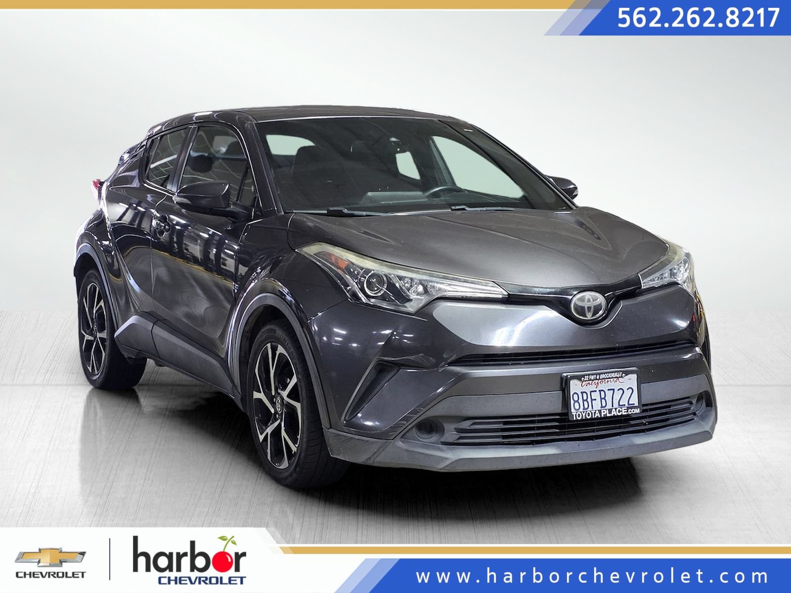 Used 2018 Toyota C-HR XLE FWD image 1
