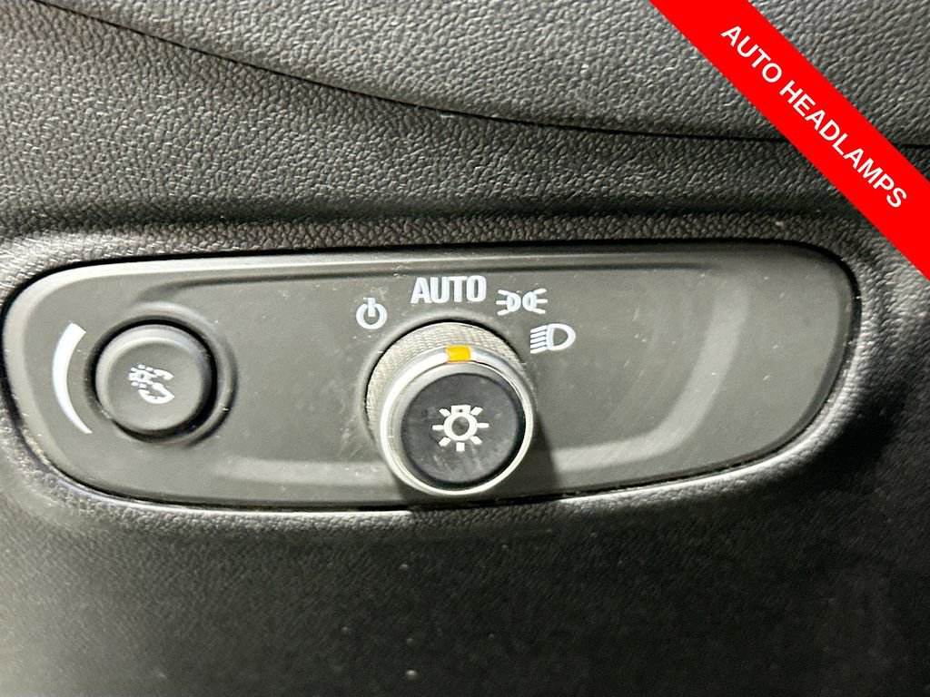 Used 2019 Chevrolet Equinox LT FWD image 11