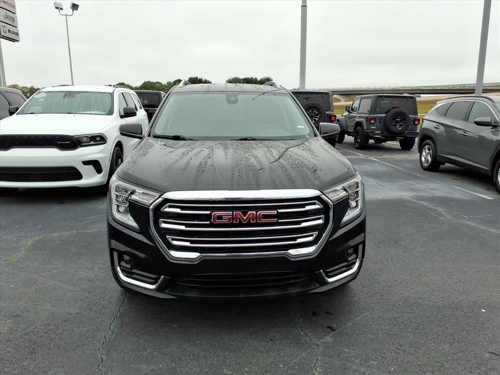 Used 2024 GMC Terrain SLT image 2