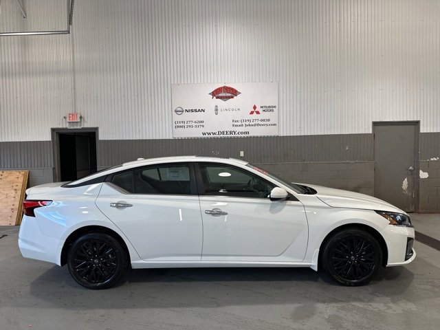 New 2025 Nissan Altima 2.5 SV w/ SV Special Edition Package image 6