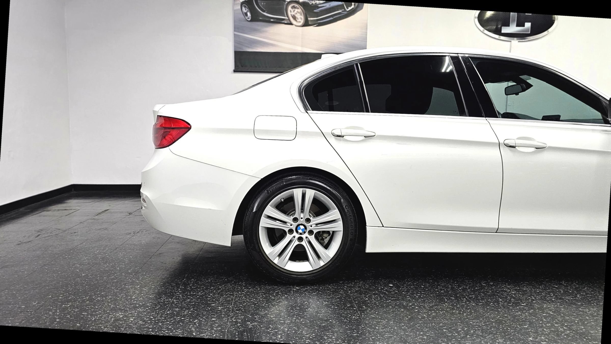 Used 2018 BMW 328d Sedan RWD image 26
