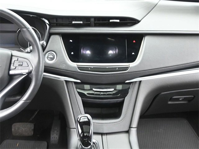 Certified 2024 Cadillac XT6 Luxury image 25