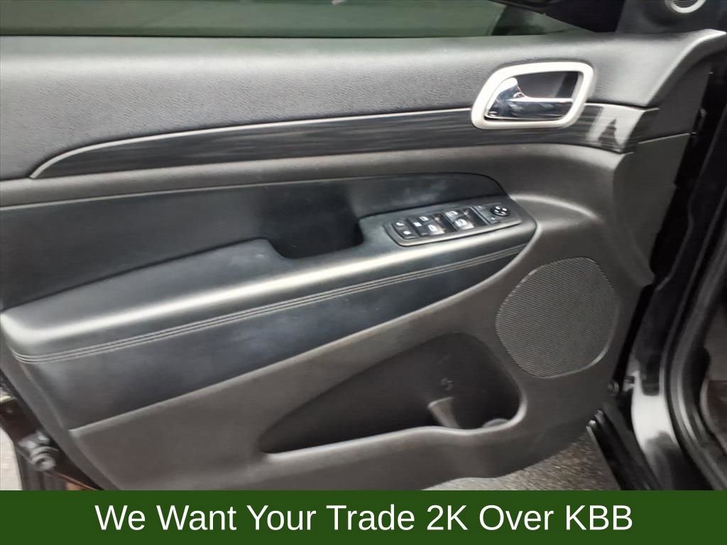 Used 2020 Jeep Grand Cherokee Altitude image 11