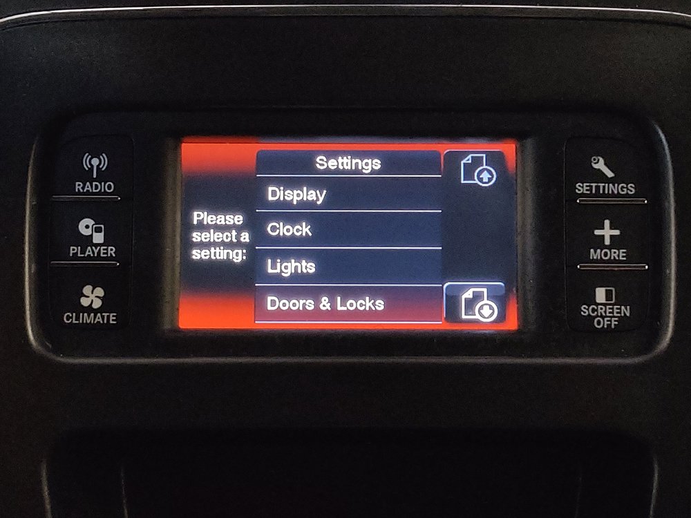 Used 2019 Dodge Journey SE FWD image 25