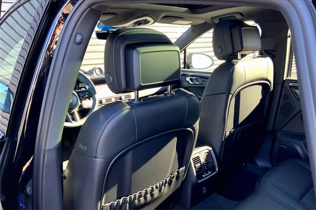 New 2026 Porsche Macan image 24