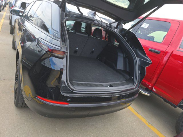 Used 2024 Jeep Wagoneer Launch Edition image 12