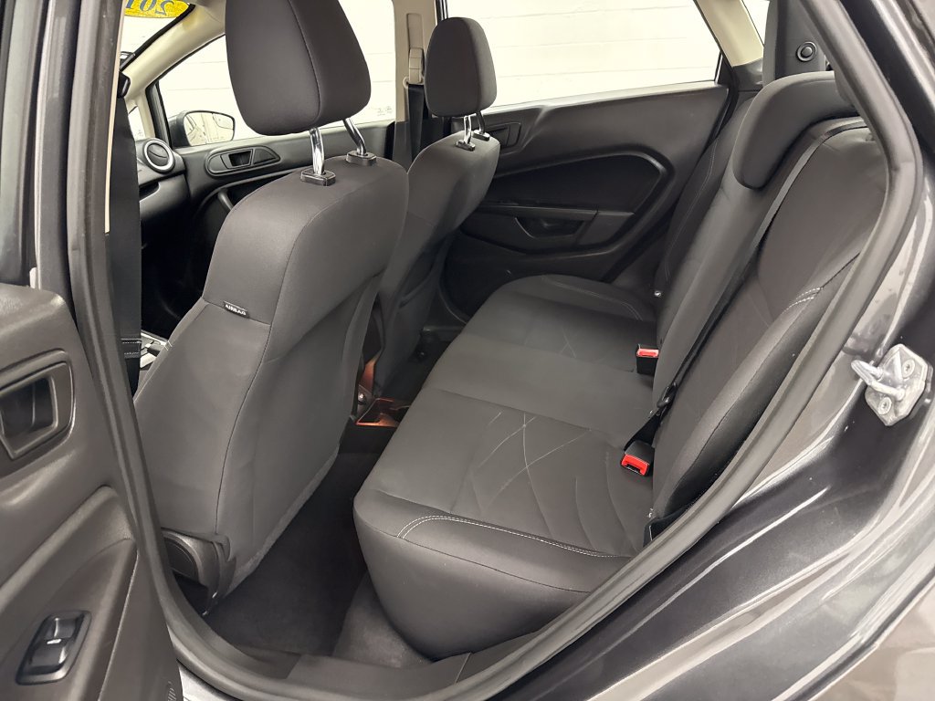 Used 2018 Ford Fiesta SE FWD image 21