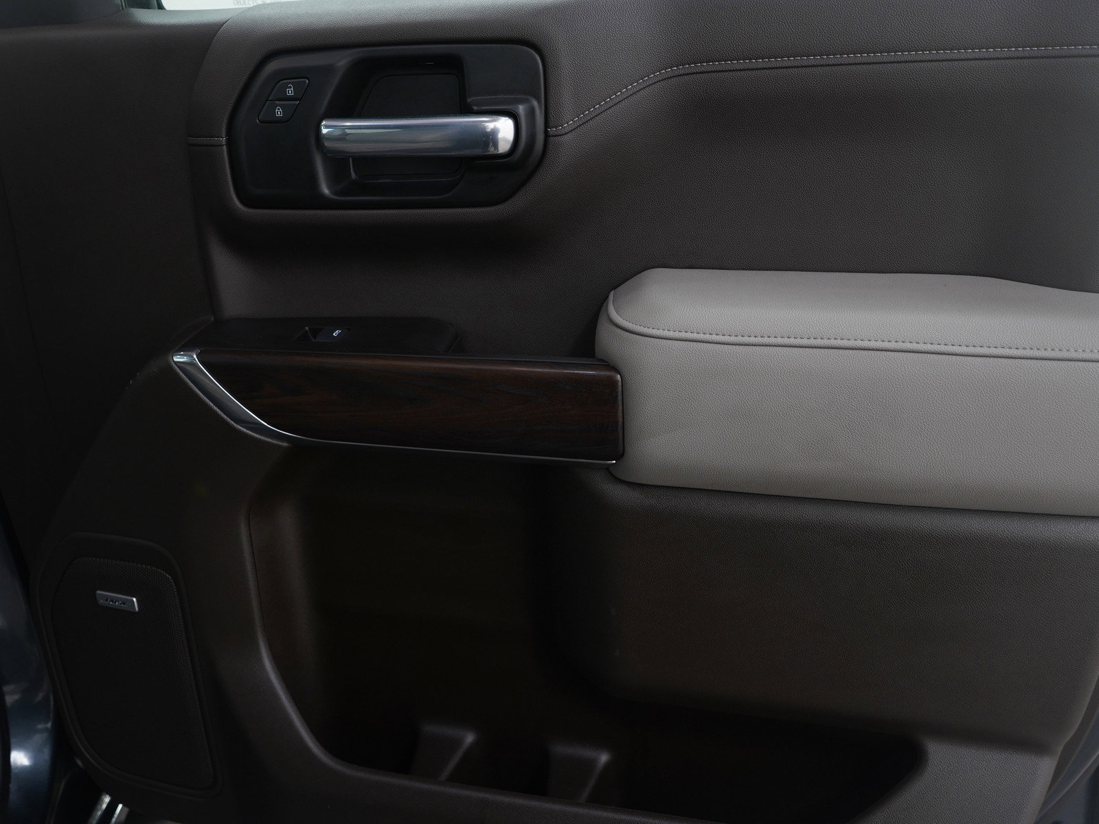 Used 2021 GMC Sierra 1500 SLT w/ SLT Premium Plus Package image 9