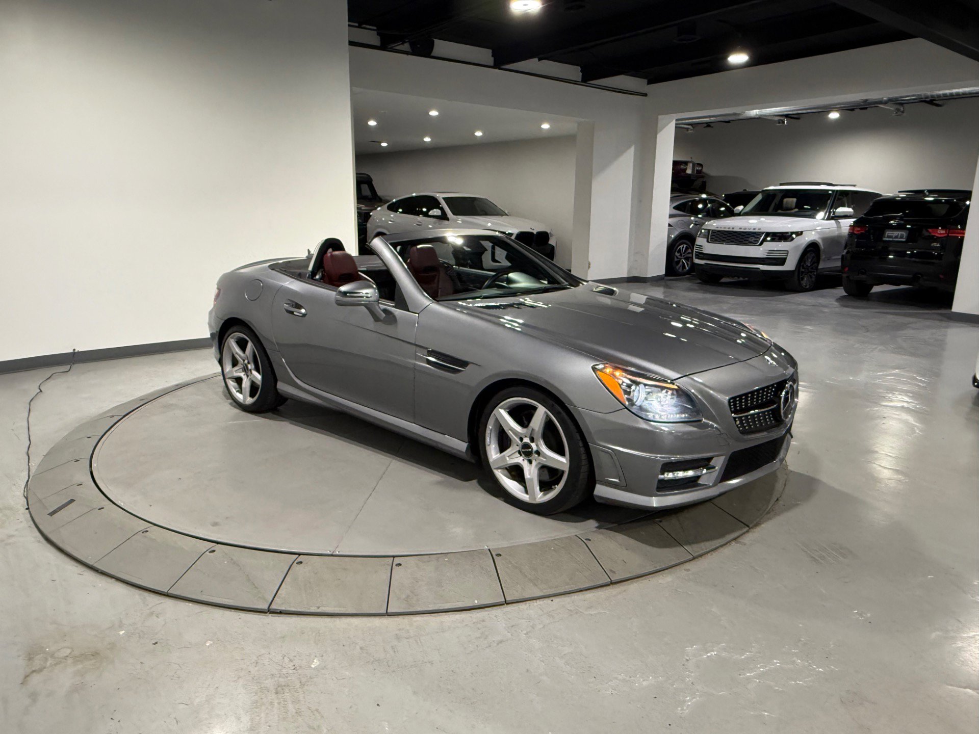 Used 2015 Mercedes-Benz SLK 350 image 10