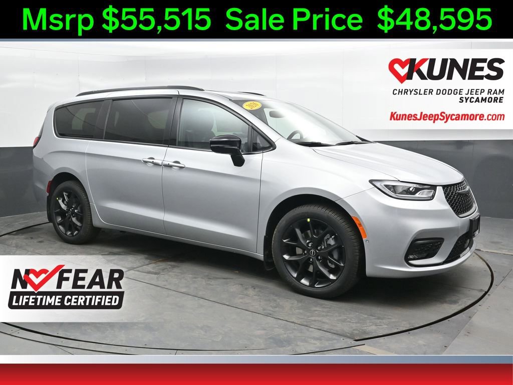 New 2026 Chrysler Pacifica Select w/ S Appearance Package