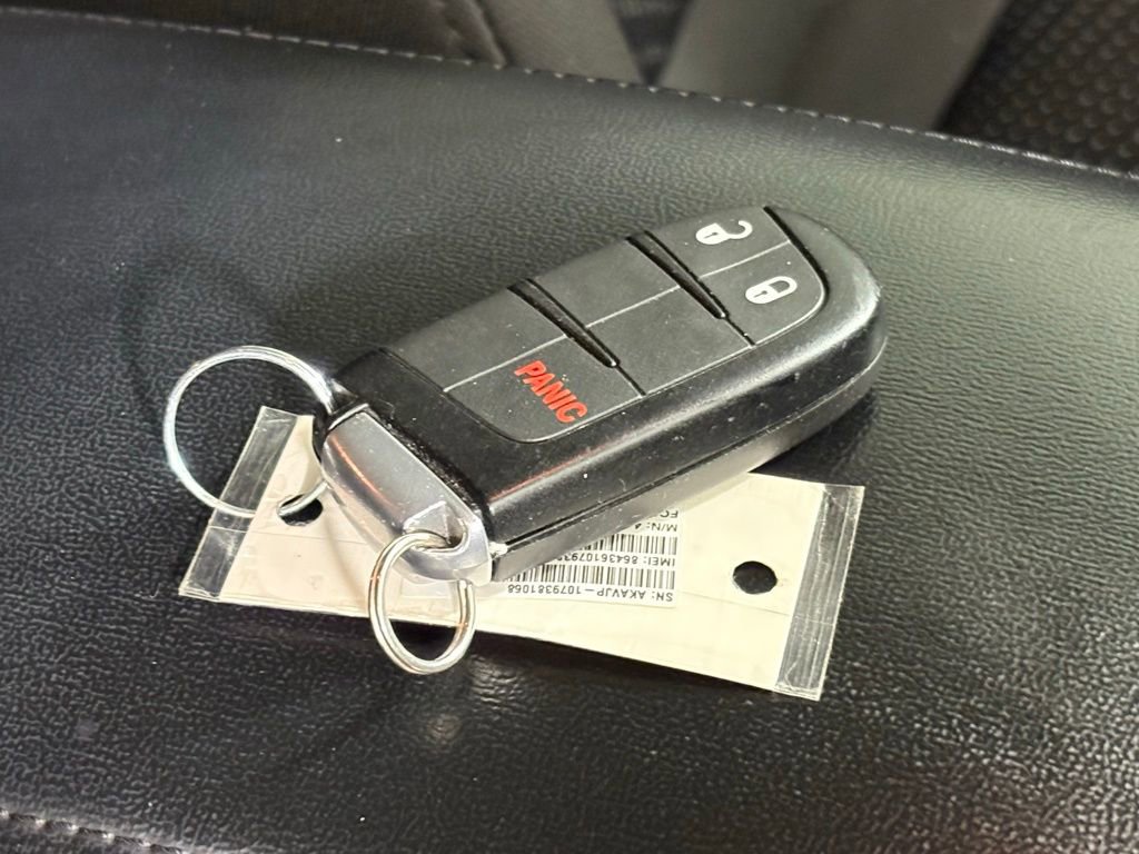 Used 2017 Dodge Journey SE w/ Flexible Seating Group image 41