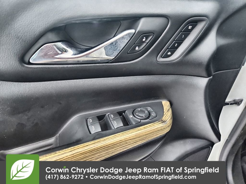 Used 2017 GMC Acadia Denali image 13