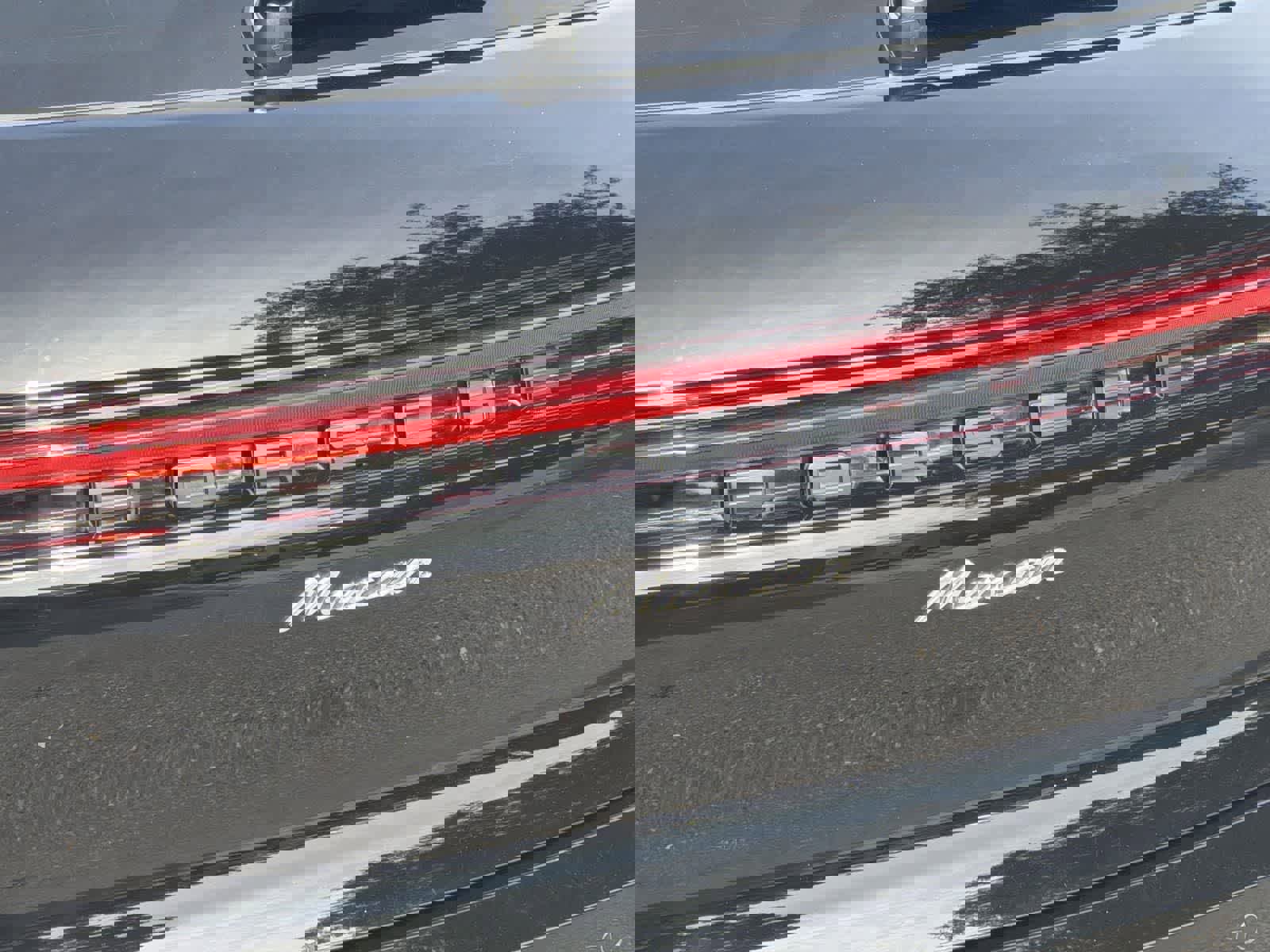 Used 2022 Porsche Macan image 32