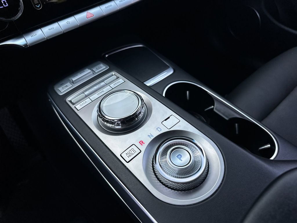 Used 2023 Genesis GV70 2.5T w/ Select Package image 23